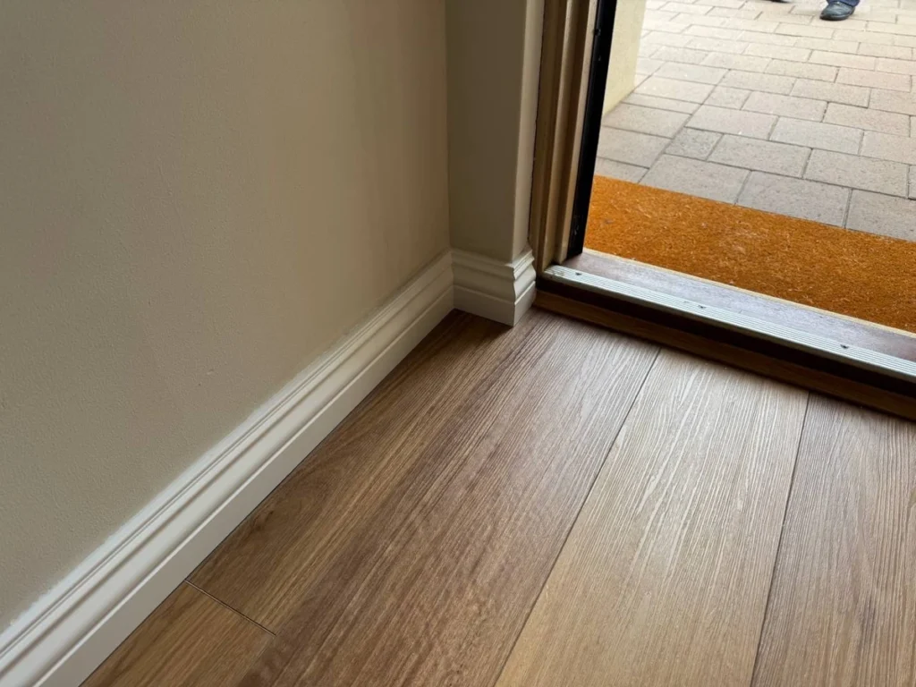 Federation skirting board